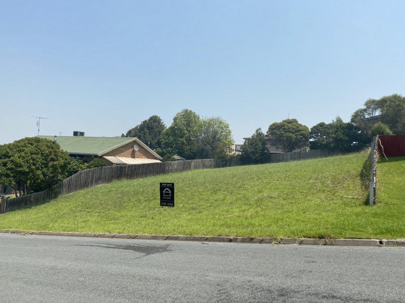 5 Hillcrest Rise, Lakes Entrance, VIC 3909