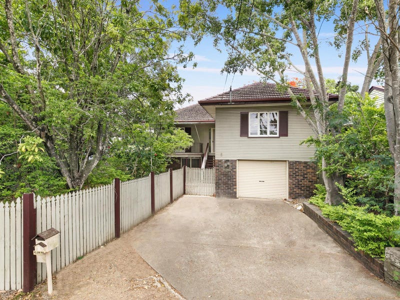 8 Sydney Avenue, Camp Hill, Qld 4152