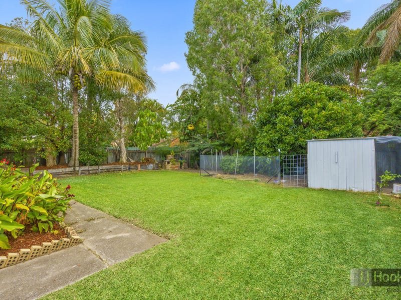 22 Warratina Street, Labrador, Qld 4215 Property Details