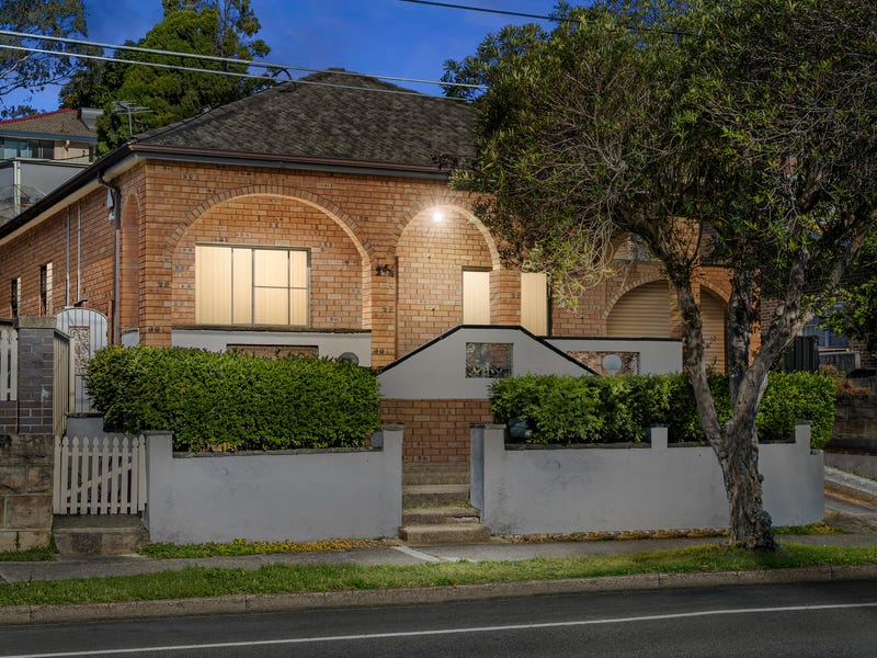 24 Planthurst Road, Carlton, NSW 2218 Property Details