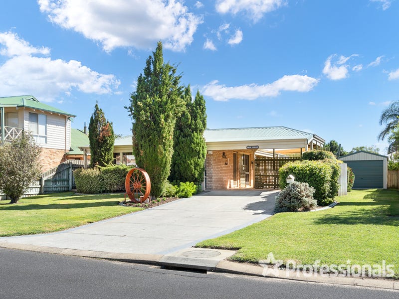 32 Amberley Loop, Dunsborough, WA 6281 Property Details