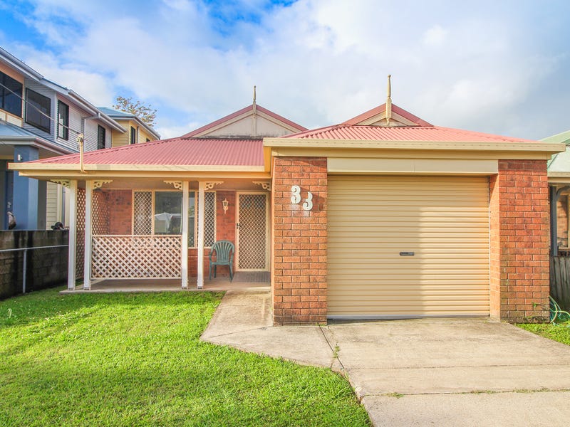 33 Outram St, Lota, Qld 4179 Property Details