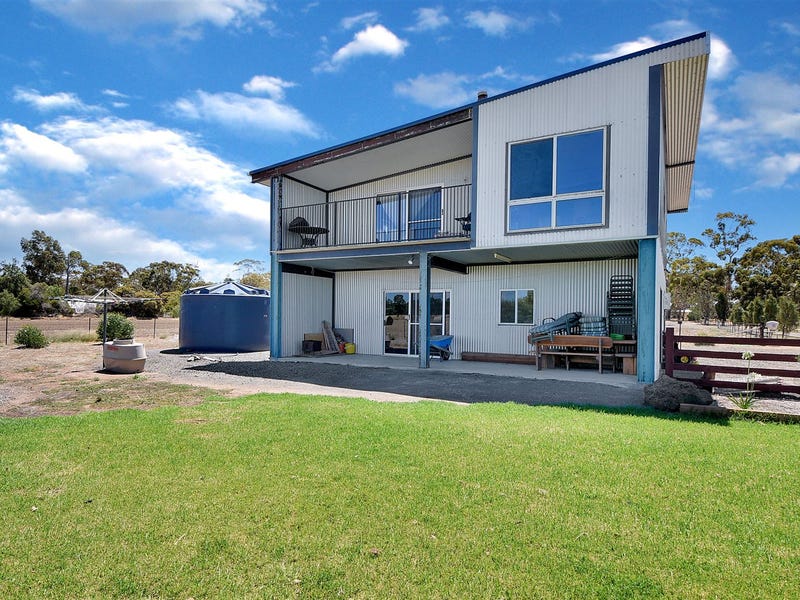 27 Netherway Drive, Quantong, Vic 3401 Property Details