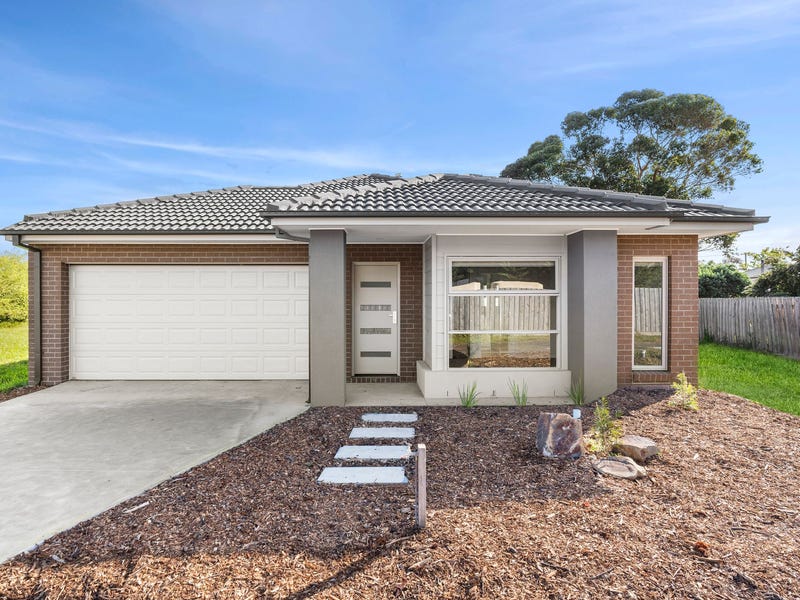 18 Barkly Street, Winchelsea, Vic 3241 House for Sale