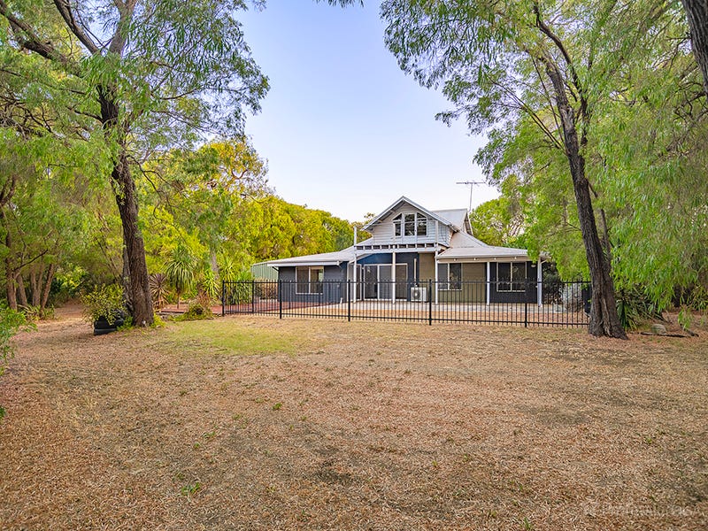 1070 Caves Road, Quindalup, WA 6281