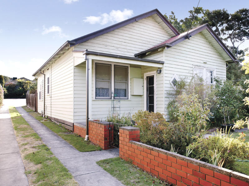 11 Warren Road, Mordialloc, Vic 3195 Property Details