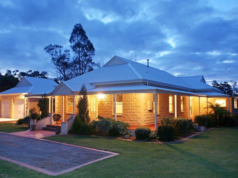 33 A'Beckett Road, Bunyip, Vic 3815 Property Details