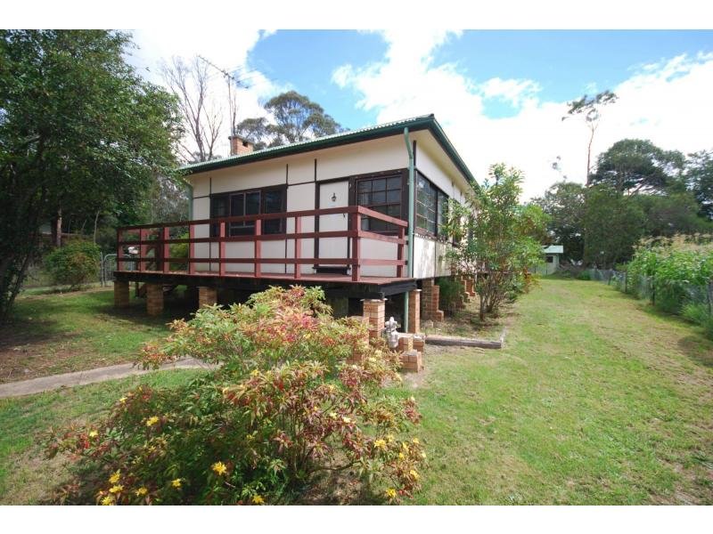 88 Barton Street, Katoomba, NSW 2780 Property Details