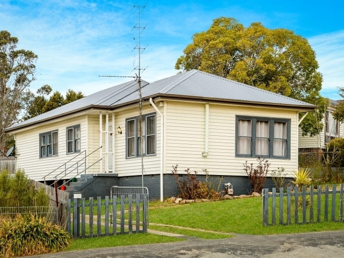 82 Throsby Street, Moss Vale, NSW 2577 82 Throsby Street, Moss Vale, NSW 2577