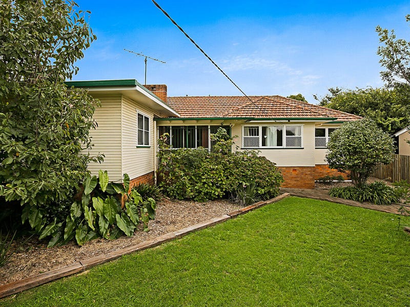 17 Ipswich Street, East Toowoomba, QLD 4350