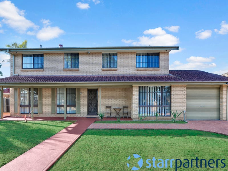 70 Hamlet Cres, Rosemeadow, NSW 2560 Property Details