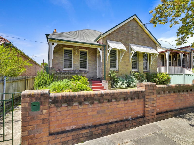 9 Laurence St, Lithgow, NSW 2790 Property Details