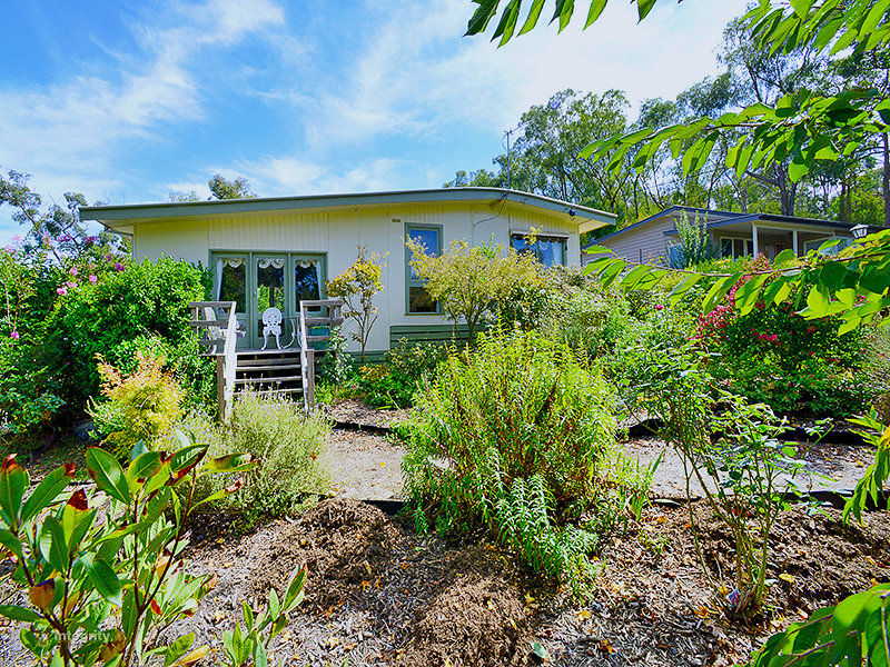 15 Centre Grove, Healesville, Vic 3777 Property Details