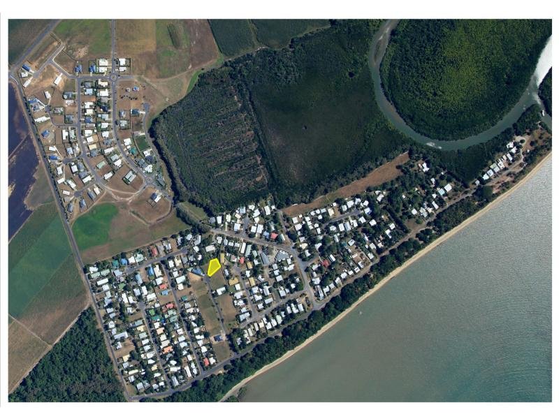 19 Ocean Avenue, Cooya Beach, QLD 4873