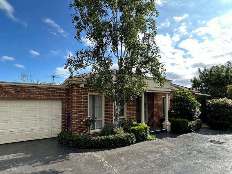 3/64 Gloucester Avenue, Berwick, Vic 3806 Property Details