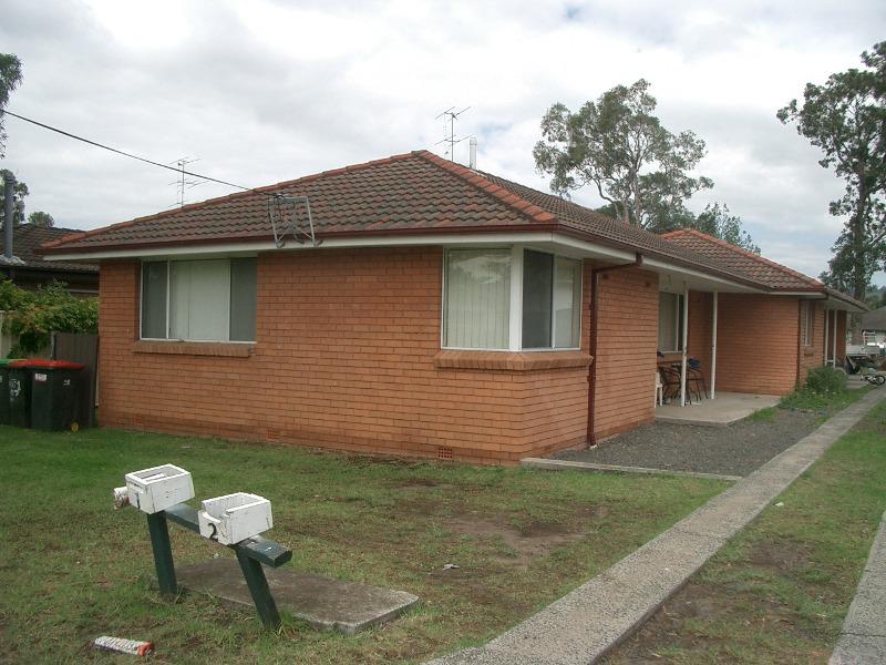 27 Parkes Street, Oak Flats, NSW 2529
