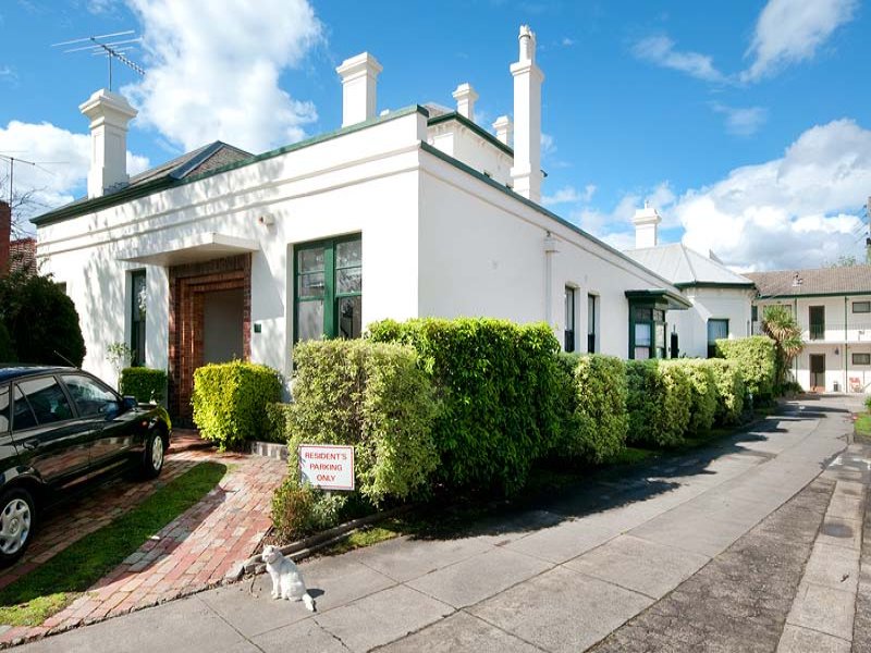 16/6 Francis Grove, Thornbury, Vic 3071 Property Details