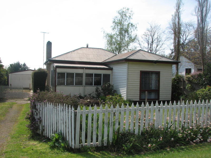 102 Thorpdale Road, Trafalgar, Vic 3824 Property Details