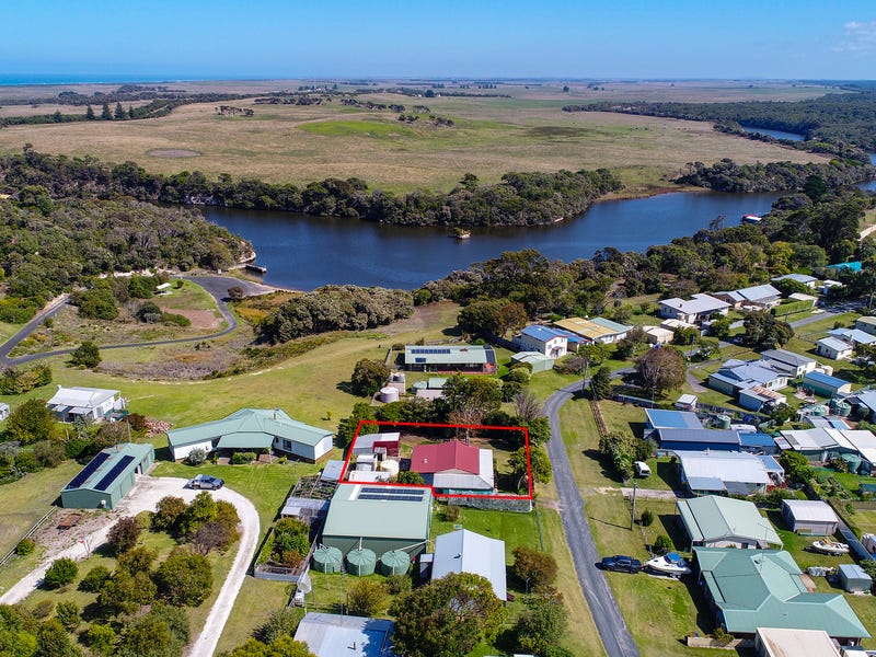 7 Mitchell Avenue, Nelson, Vic 3292 House for Sale