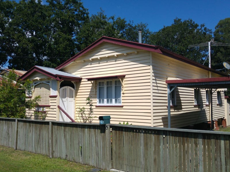 10 Albert Street, Rosewood, Qld 4340