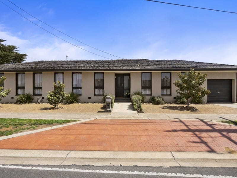 68 Greaves Street South, Werribee, Vic 3030 Property Details