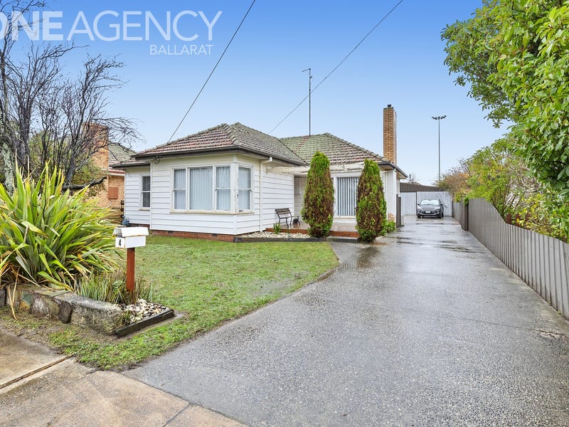 4 Iris Avenue, Wendouree, Vic 3355 Property Details