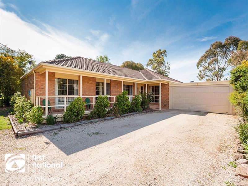 7 White Avenue, Romsey, Vic 3434 Property Details
