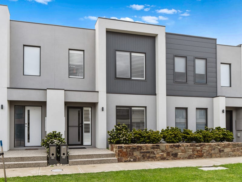 82 Picnic Avenue, Clyde North, Vic 3978 House for Sale realestate