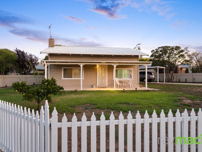 49 Elizabeth Street, Wahgunyah, Vic 3687 Property Details