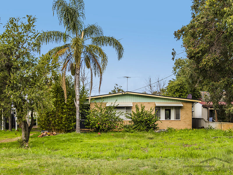 33 Roy Road, Coodanup, WA 6210 Property Details