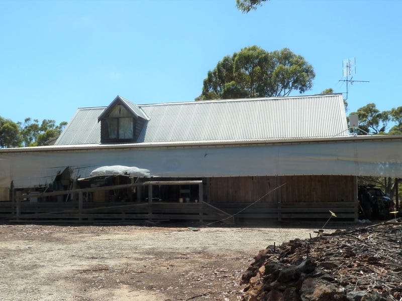 314 BoortWedderburn Road, Wedderburn, Vic 3518 Property Details