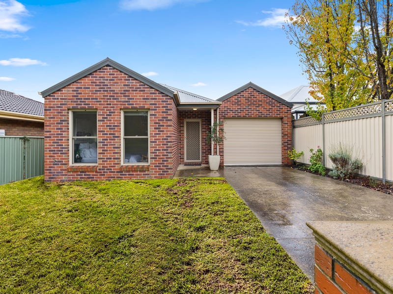 121 Scott Parade, Ballarat East, VIC 3350