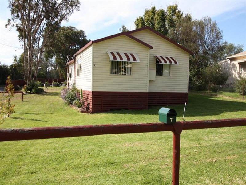 7 McLachlan Street, Kandos, NSW 2848 Property Details