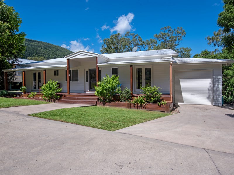 11 First Avenue, Somerset Dam, QLD 4312