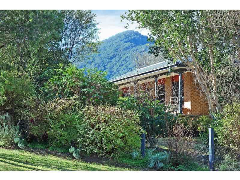 4 Woolway Close, Cambewarra Village, NSW 2540