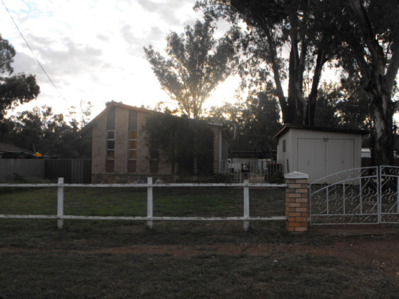 3 Caswell Street, Peak Hill, NSW 2869