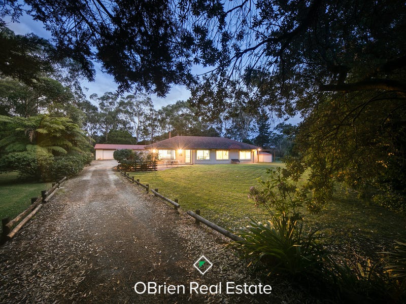 170 BeaconsfieldEmerald Road, Beaconsfield, Vic 3807 Property Details