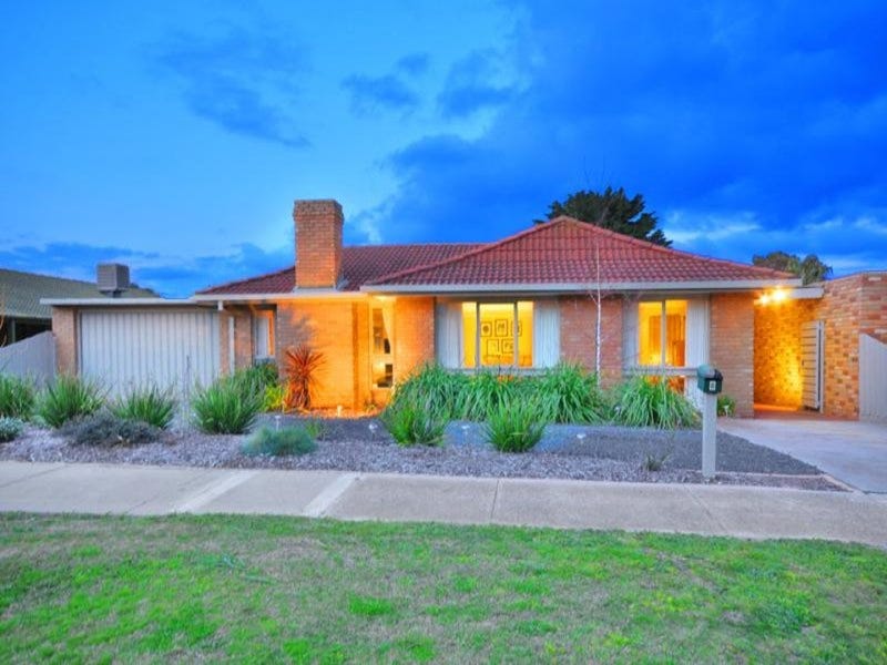 8 Burton Close Keilor Downs VIC 3038 realestate .au