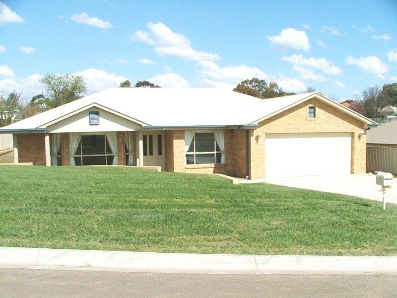 14 Douglas Court, Kelso, NSW 2795
