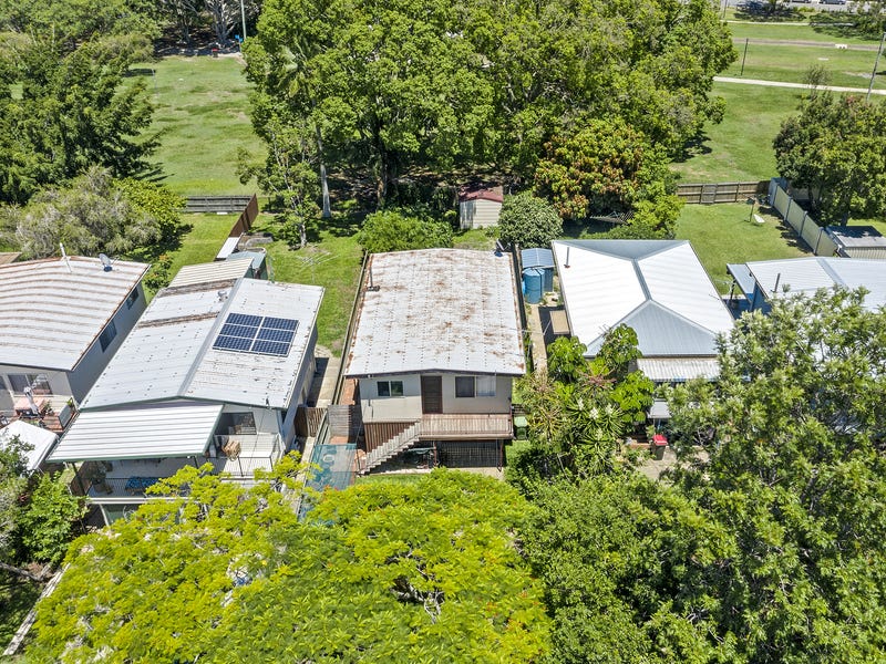 65 Donald Street, Woody Point, QLD 4019