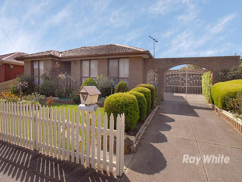 7 Beverley Place, Keysborough, VIC 3173