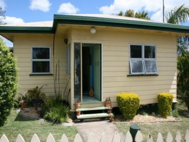 29 Noosa Road, Monkland, QLD 4570