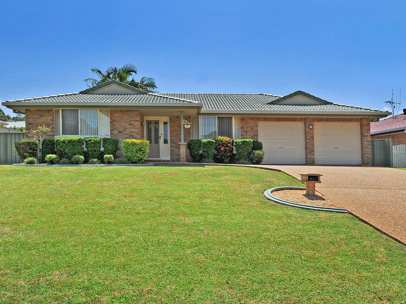 36 Crestwood Drive, Port Macquarie, NSW 2444