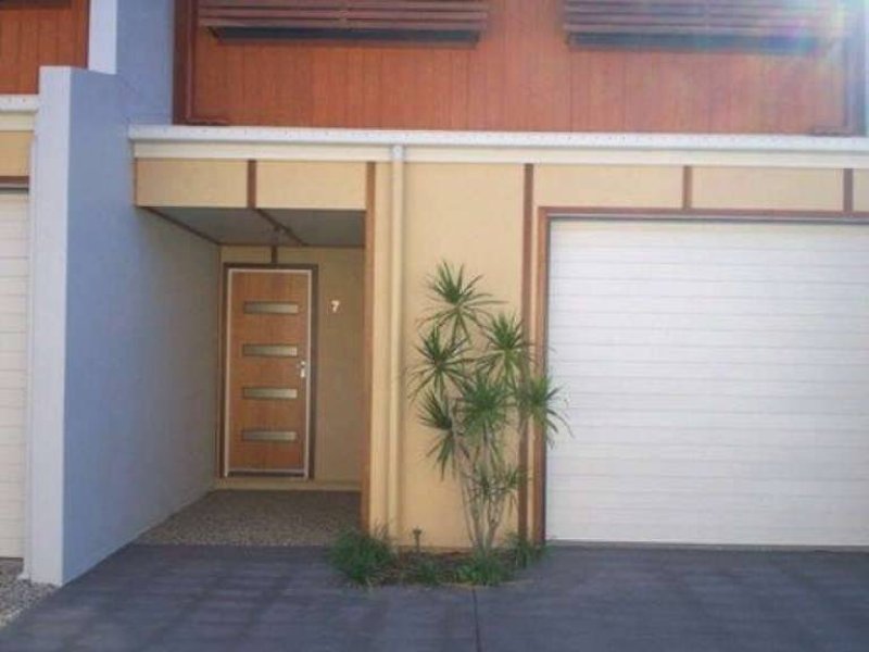 7/49 The Boulevarde, Bongaree, Qld 4507 Property Details