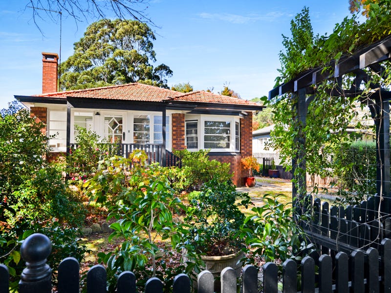 12 Holly Street, Bowral, NSW 2576 Property Details