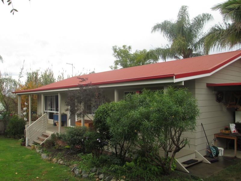 8 Luck Street, Moruya, NSW 2537 Property Details