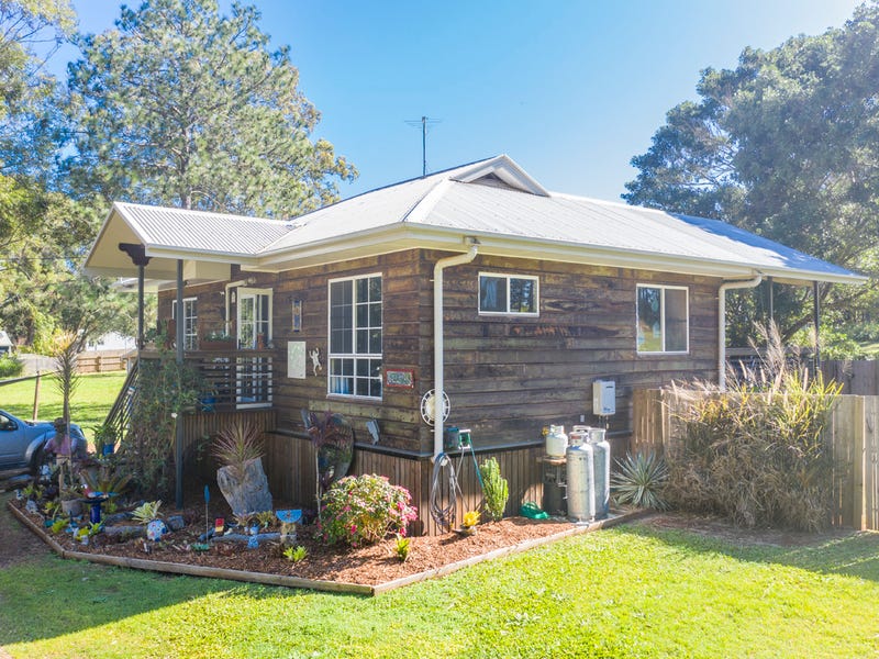 Houses for Sale in Russell Island, QLD 4184