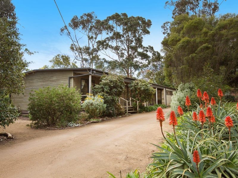 10 Beach Hill Avenue, Somers, Vic 3927 Property Details