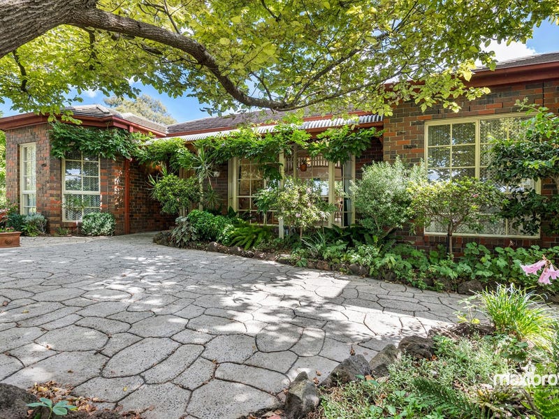 63 Stirling Road, Croydon, Vic 3136 Property Details