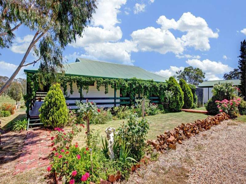 385 KOBYBOYN ROAD WHITEHEADS CREEK, Seymour, Vic 3660 Property Details